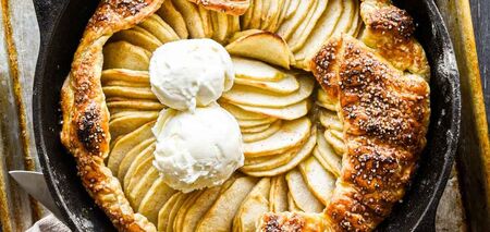 Which dough to use to make a crispy apple galette: the perfect seasonal pastry for tea 