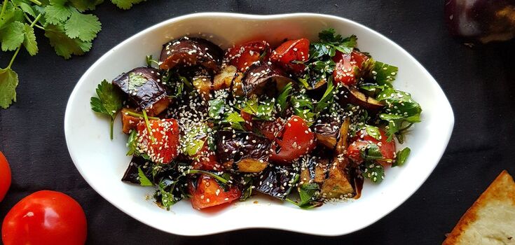 Spectacular salad with crispy eggplant: how to prepare a seasonal appetizer