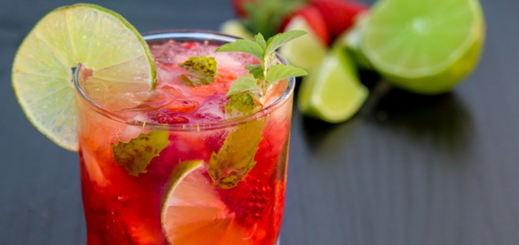 How to prepare strawberry mojito for winter: tastier than compote