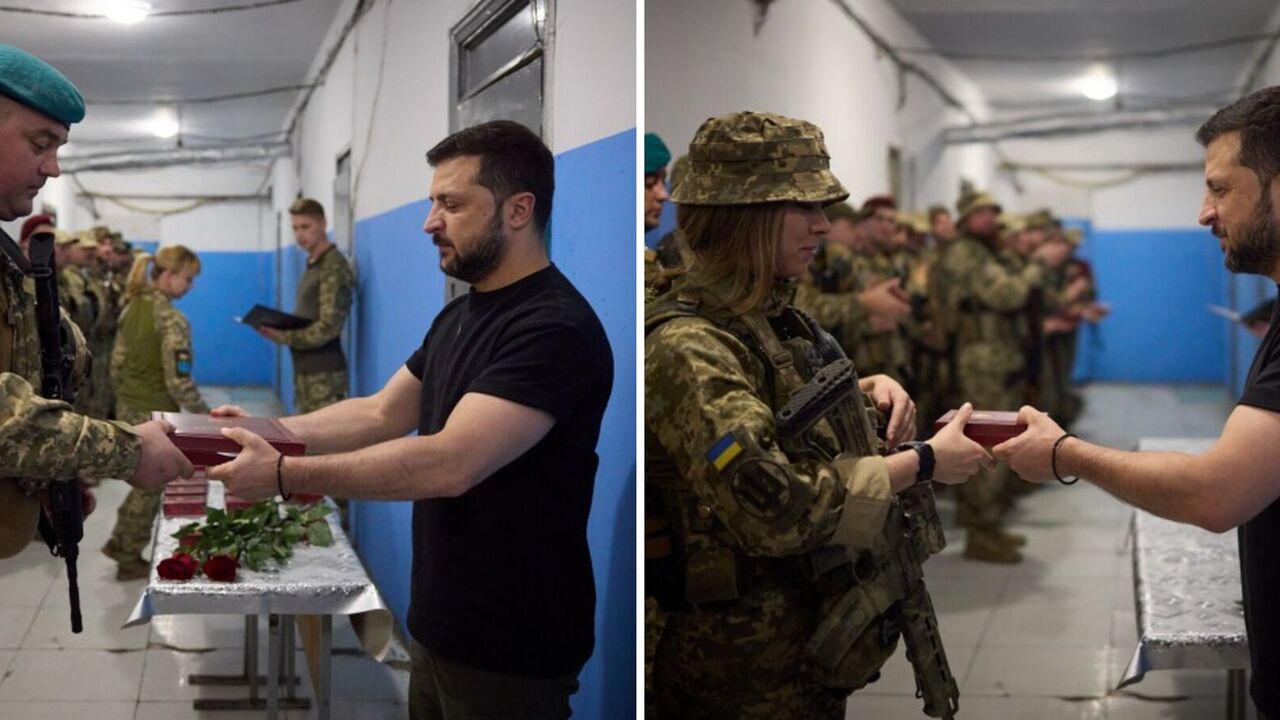 Zelensky awarded the Ukrainian military, distinguished in the battles for Donbass. Photo