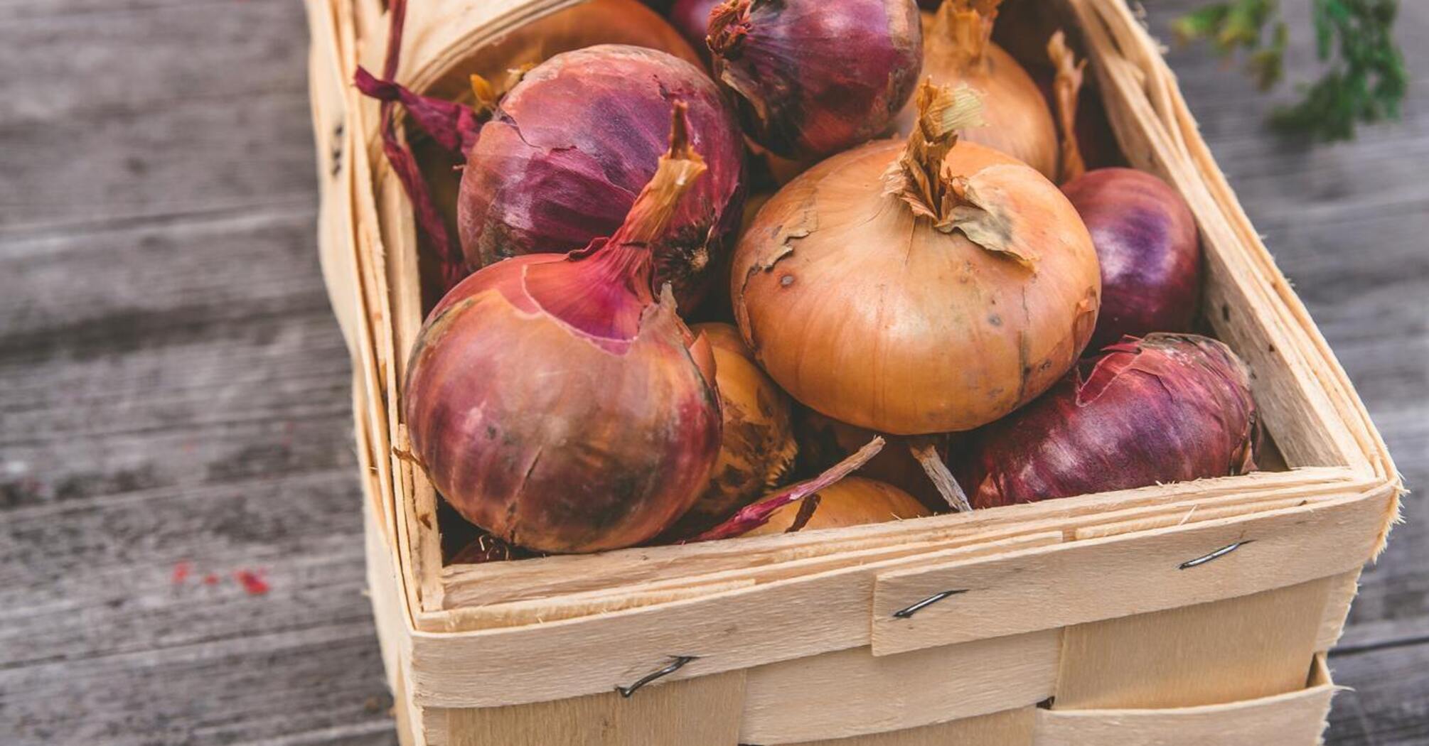 How and where to store onions