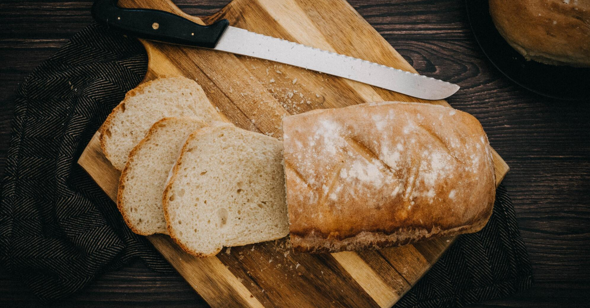 What not to eat with bread: such combinations are quite harmful