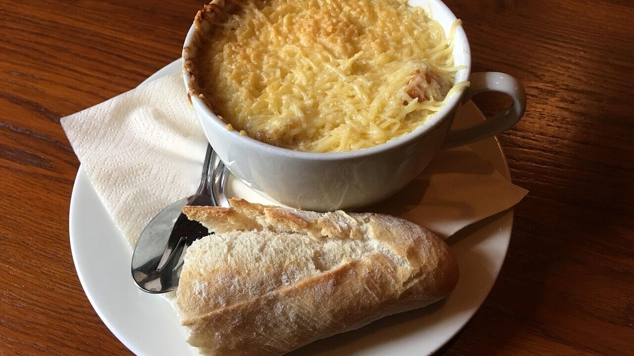 Onion soup: the perfect dish for cold weather