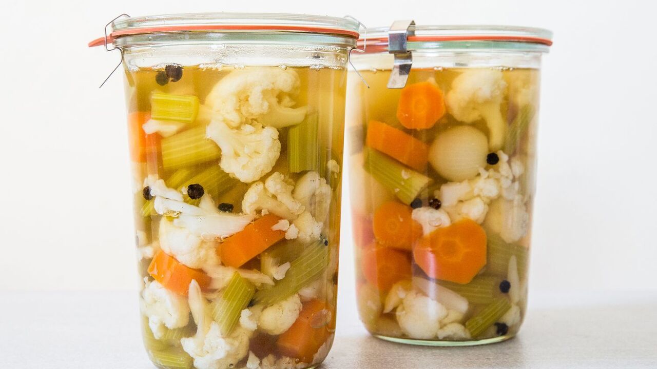 How to deliciously preserve cauliflower or broccoli for the winter: a universal way