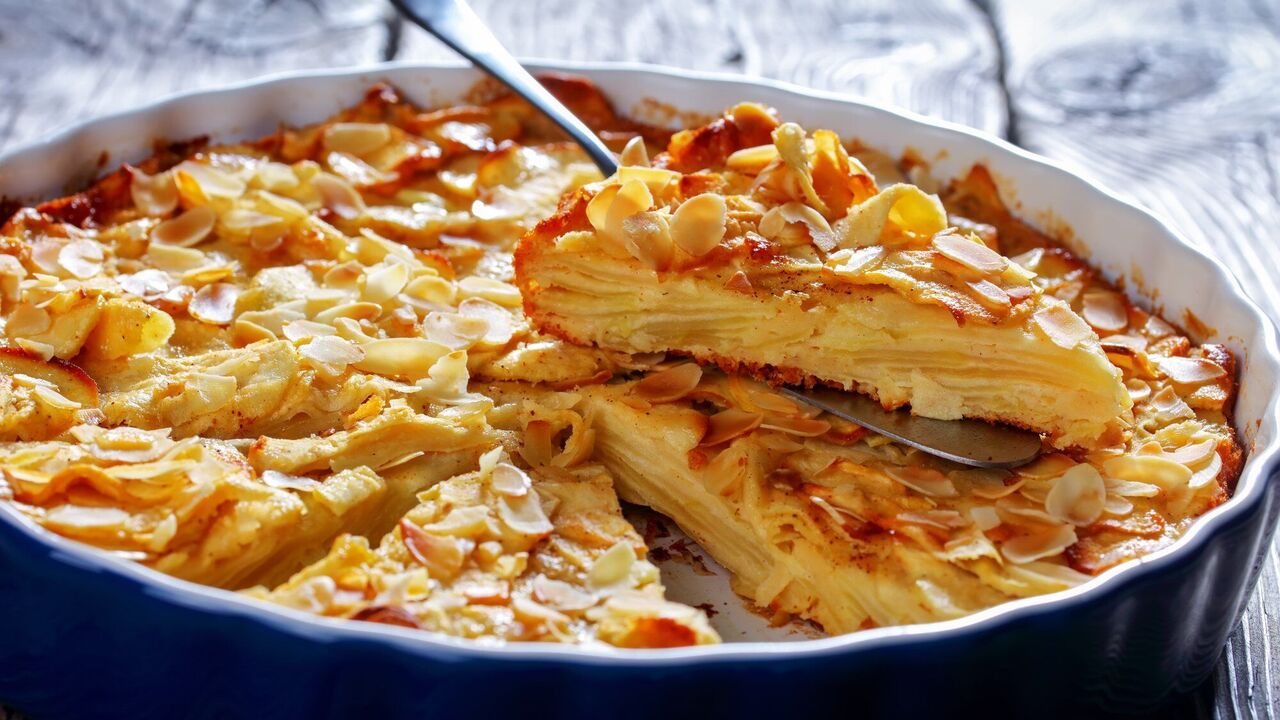 "Invisible" apple pie: recipe for a delicious homemade dessert