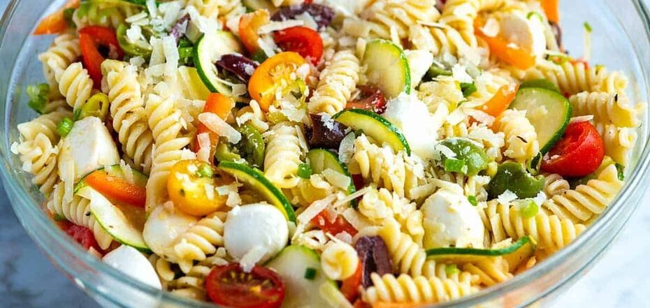 Pasta salad with meat
