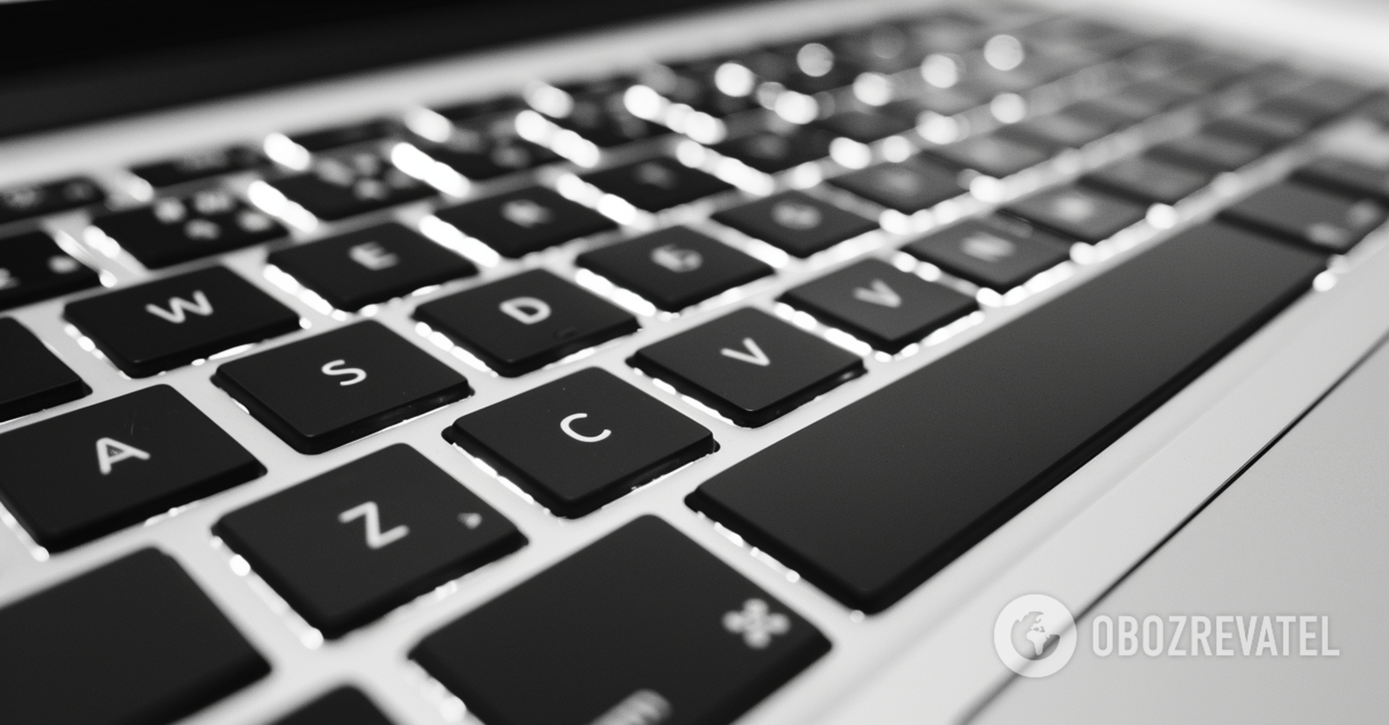 How to clean your laptop keyboard without damaging it: tips