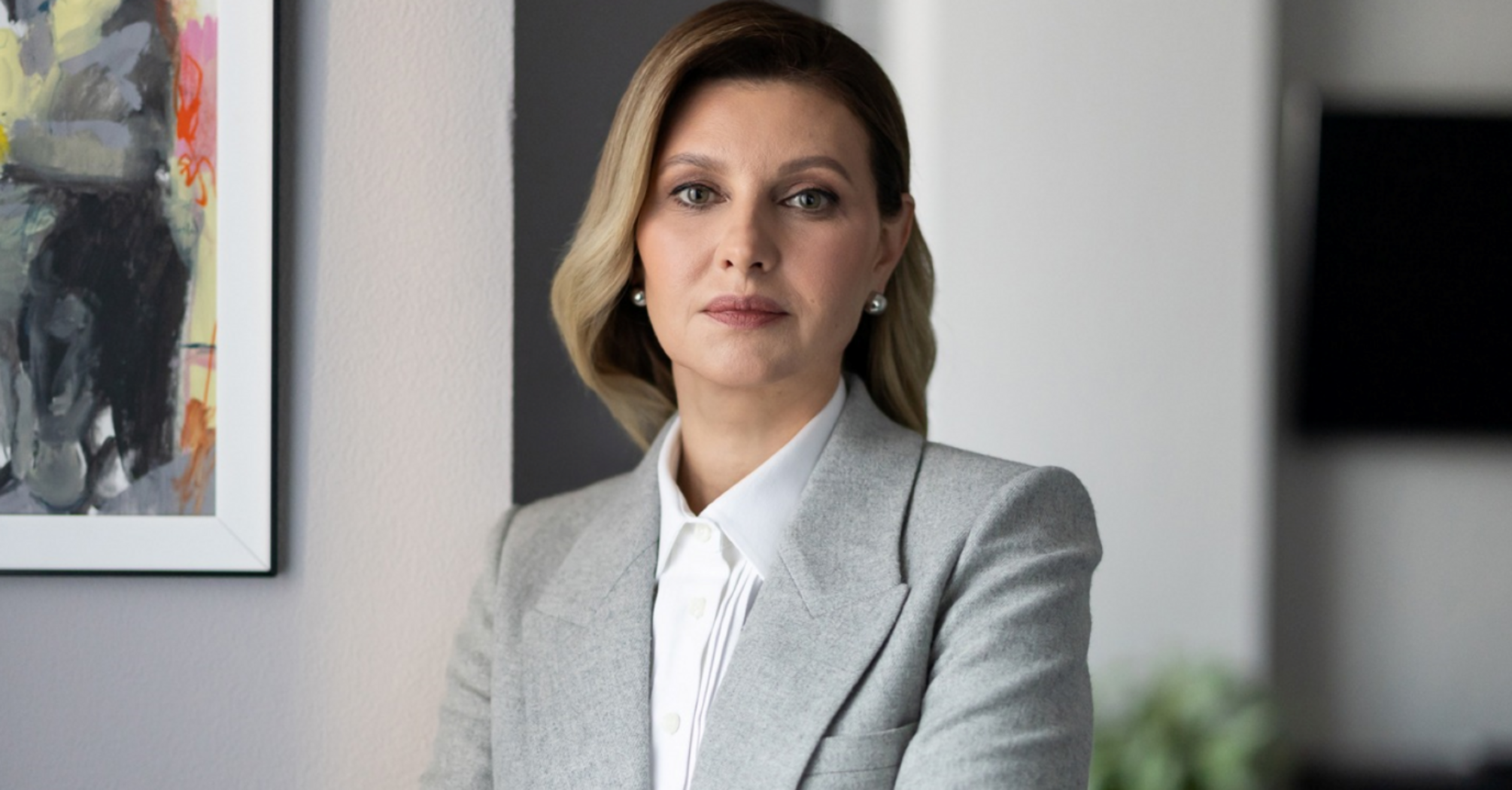 Makeup that gives you confidence. Zelenska impressed the network in an unusual look