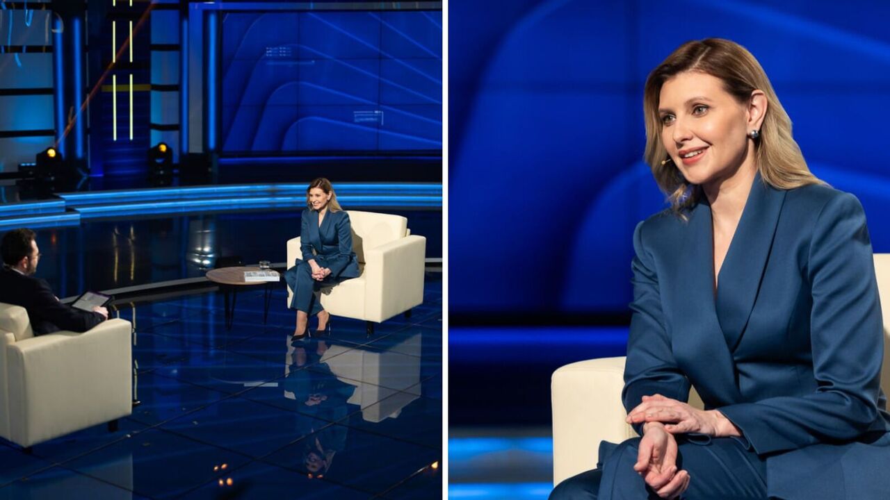 Stud earrings, stilettos and a long jacket: Zelenska shines in an elegant sea blue look