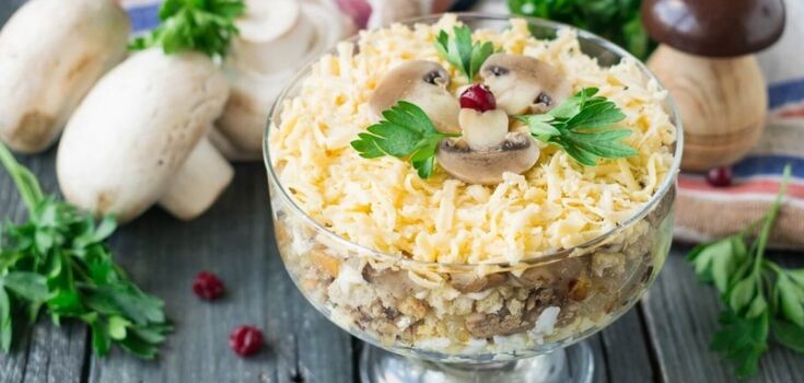 Tastier than Mimosa Salad: a recipe for a delicious salad with sprats