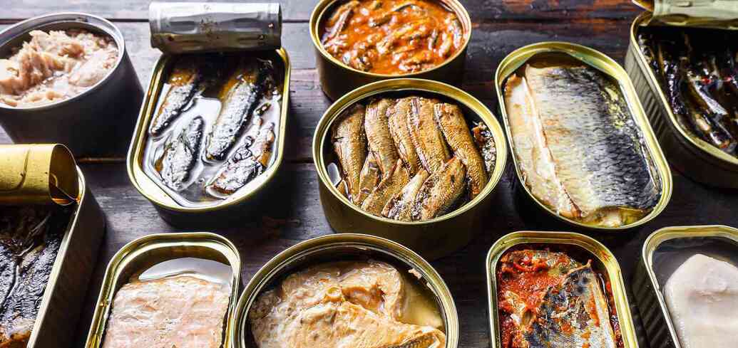 Which canned fish are the most harmful: can you eat canned fish in oil