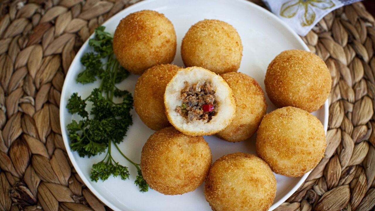 What to make from potatoes instead of the usual mashed potatoes: a very hearty alternative