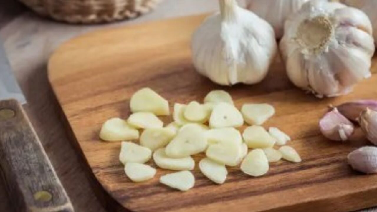 Продукт долголетия: можно ли чеснок есть каждый день