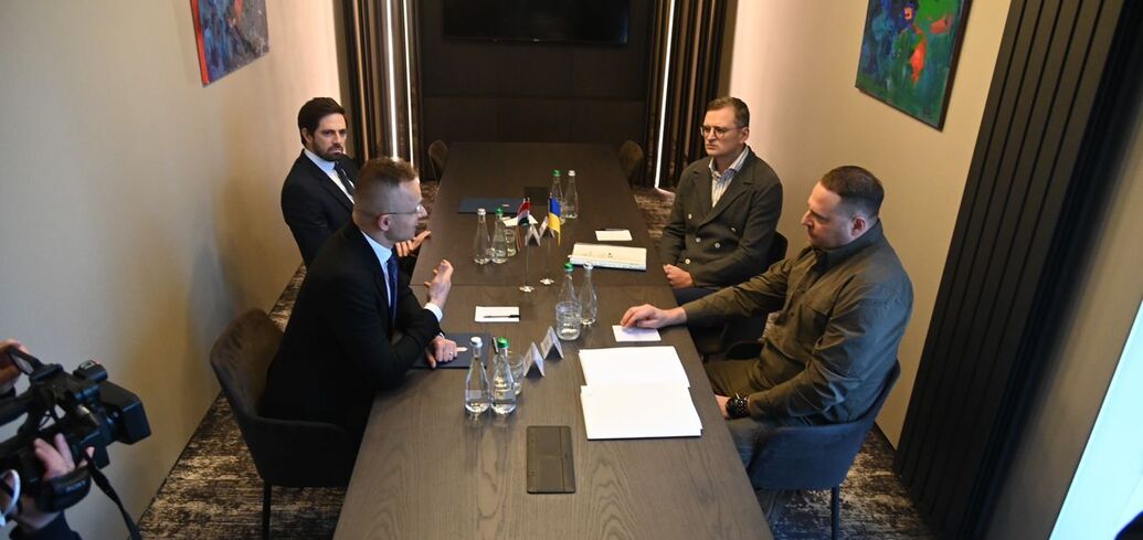 Wizyta Szijjártó w Użhorodzie