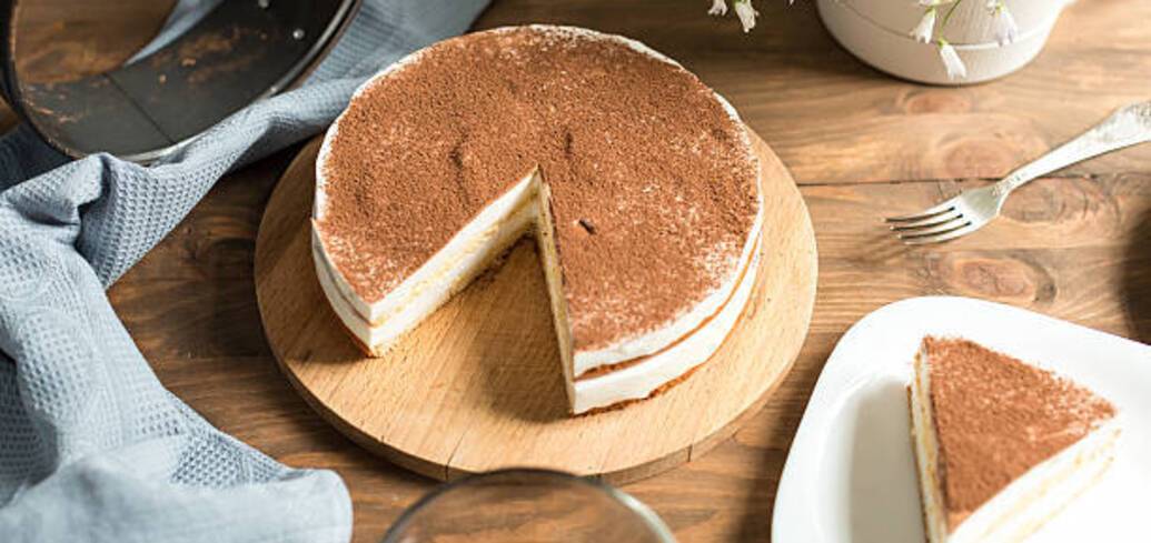 No-bake no-dough dessert from three ingredients: it will be easy and delicious