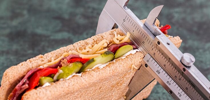 Ви швидко набираєте вагу і дієти безсилі? 5 видів продуктів, яких слід негайно позбутися