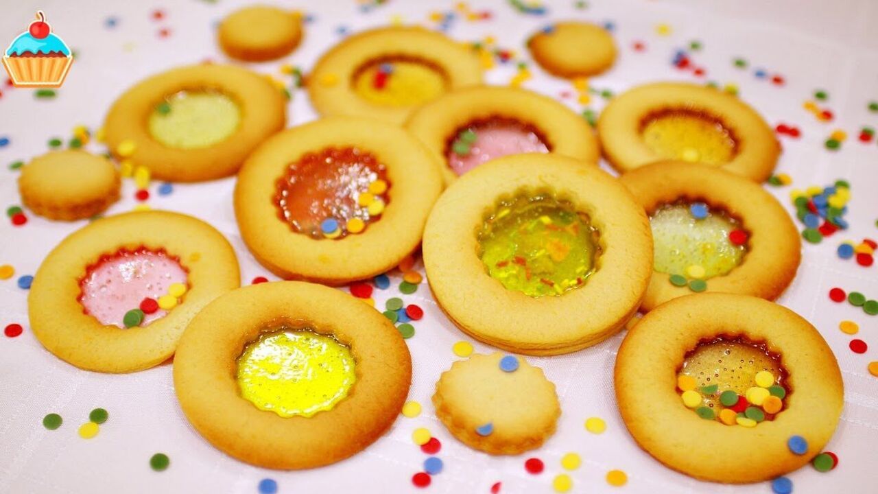 Glass cookies: a simple recipe that even a child can make them
