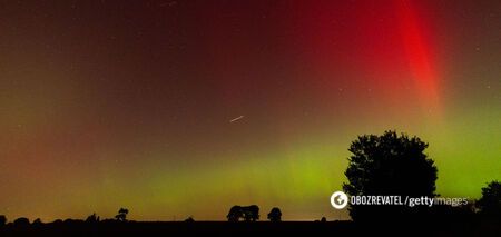 Prawdziwa magia natury: zorza polarna rozświetla świat. Zdjęcie