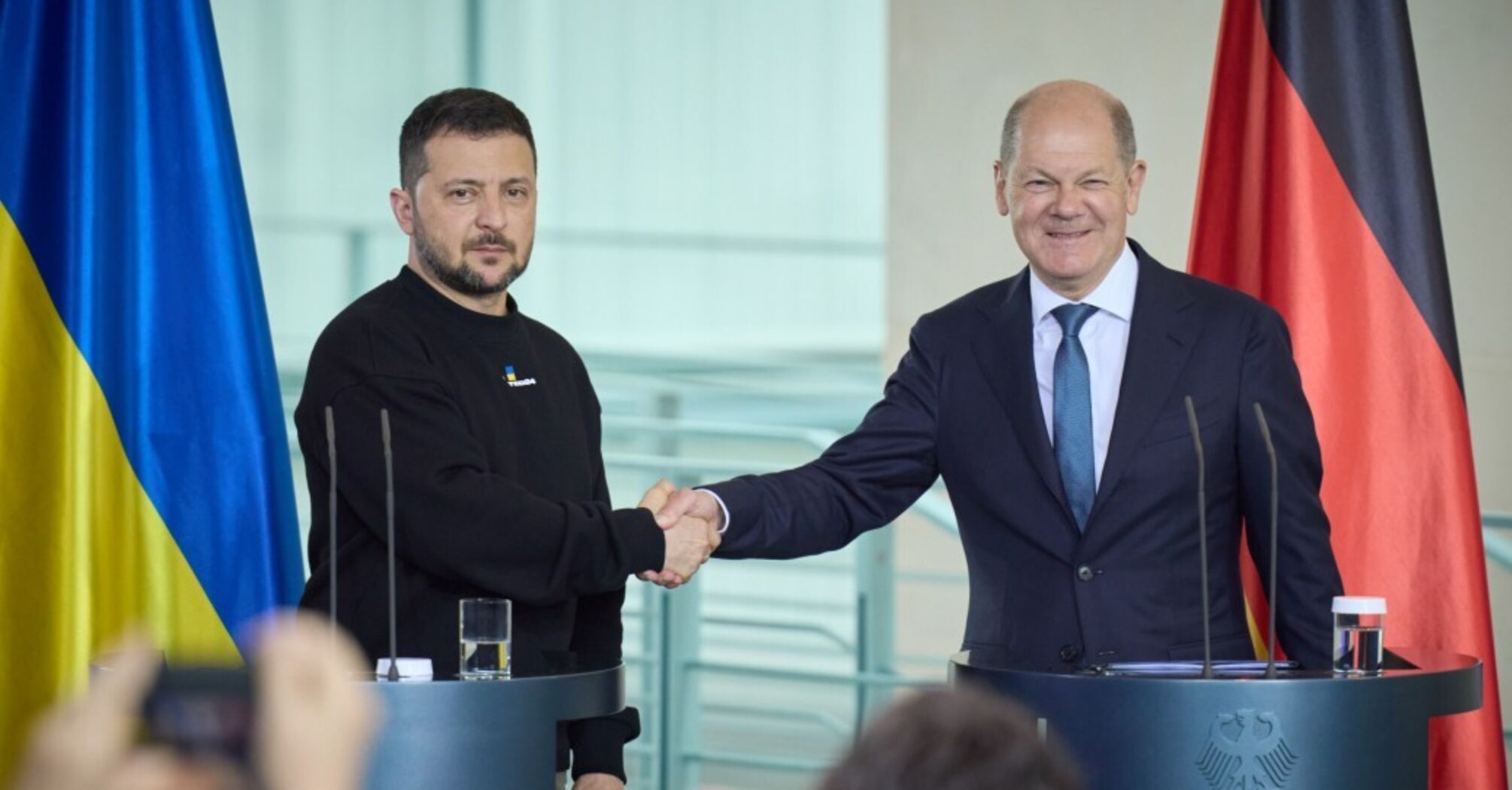 Zelenskyy asks Scholz for long-range weapons and support on Ukraine's way to NATO: BILD reveals whether the requests will be met