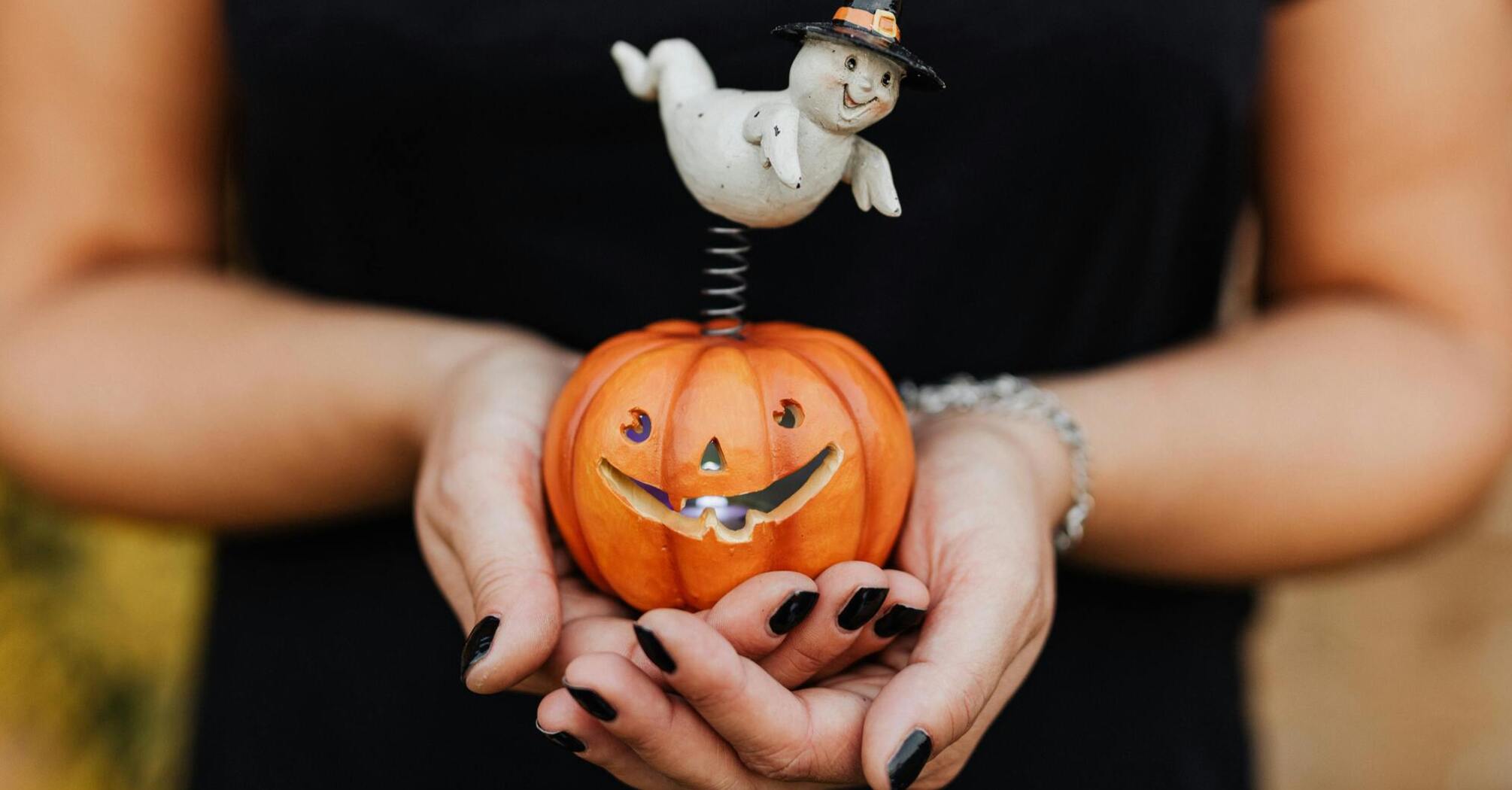 Spooky but beautiful: the best manicure ideas for Halloween in 2024