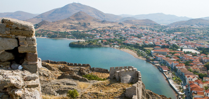 Stunning scenery and few tourists: this Greek island 'just like Santorini' offers rich vacation