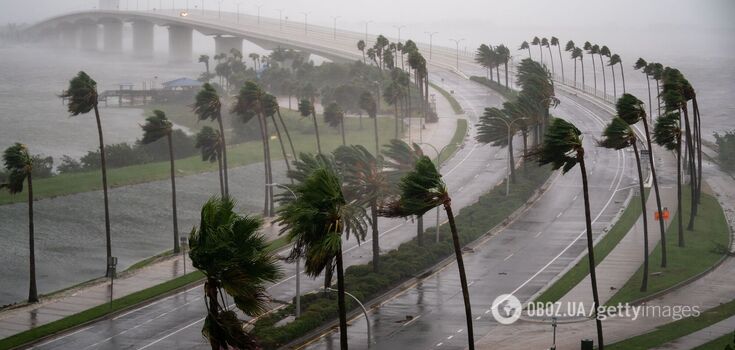 Who gives hurricanes human names and why. Interesting facts