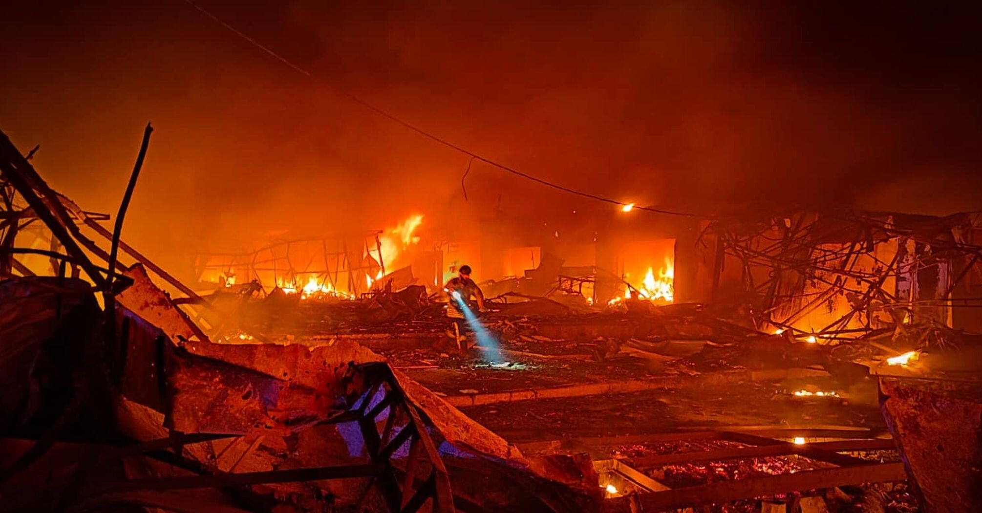 The occupiers fired missiles at Mykolaiv, fires broke out: a woman died and 16 people were injured. Photos