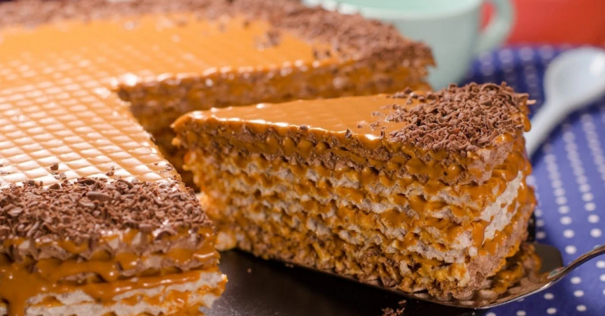 Melt-in-your-mouth waffle cake: a favorite from childhood