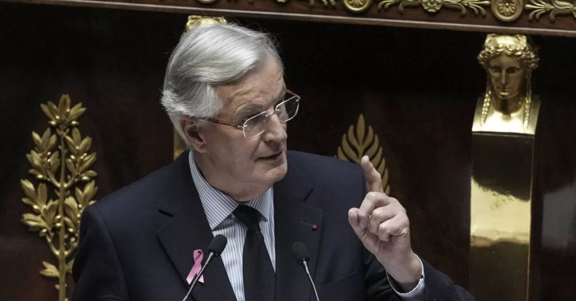 "They are fighting to protect values that are also ours." Barnier assures that France will remain on the side of the Ukrainian people