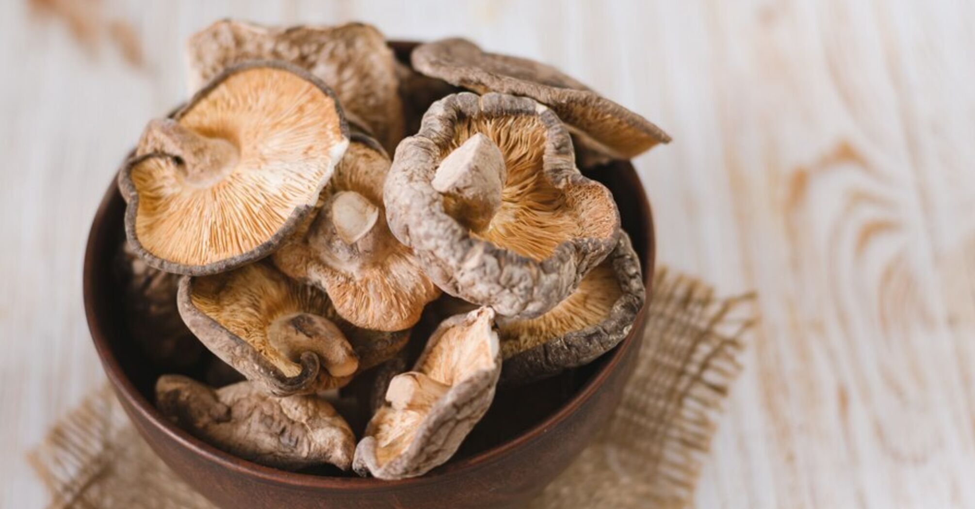 Never dry mushrooms like this: they will definitely be spoiled