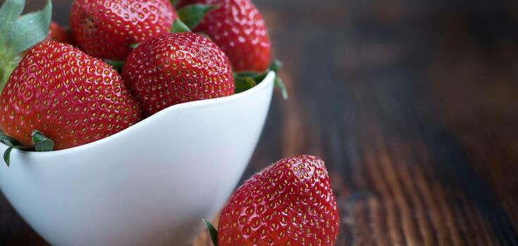 And it's not a refrigerator: a place has been named where strawberries will stay fresh for weeks