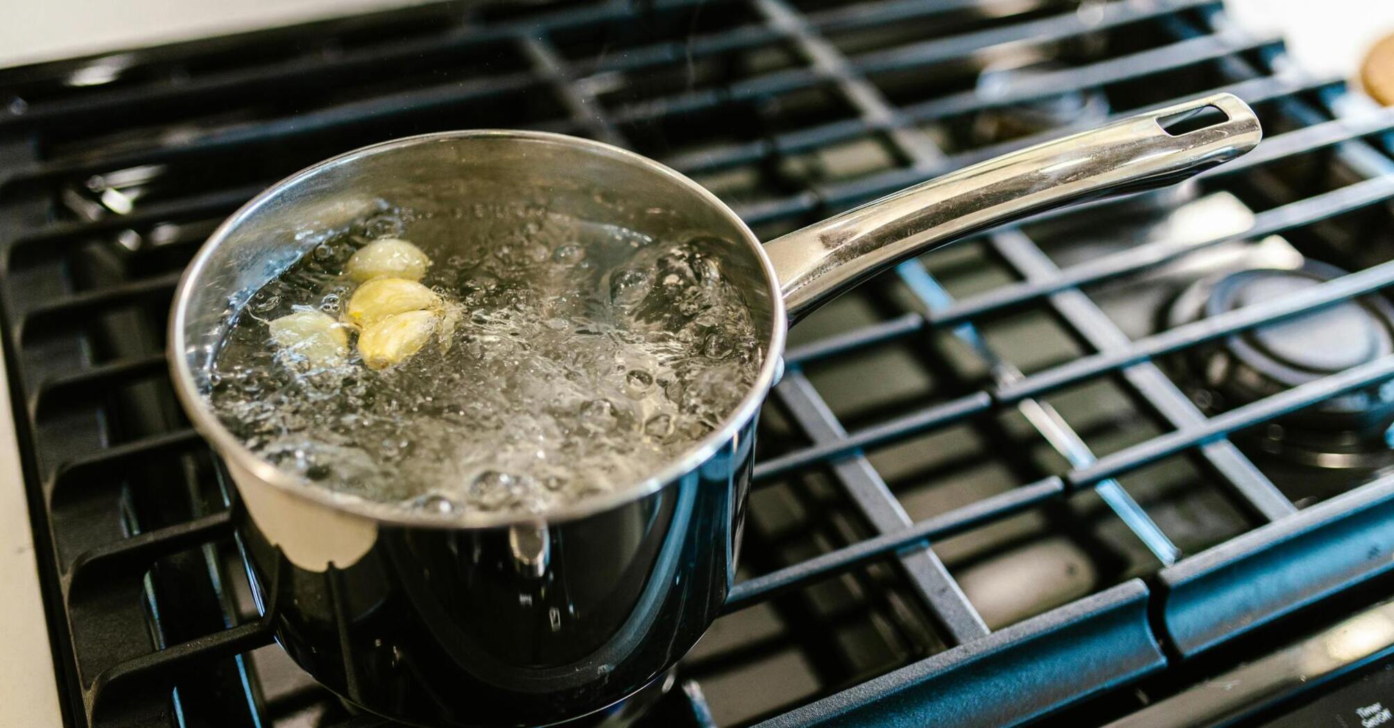 How to boil water quickly