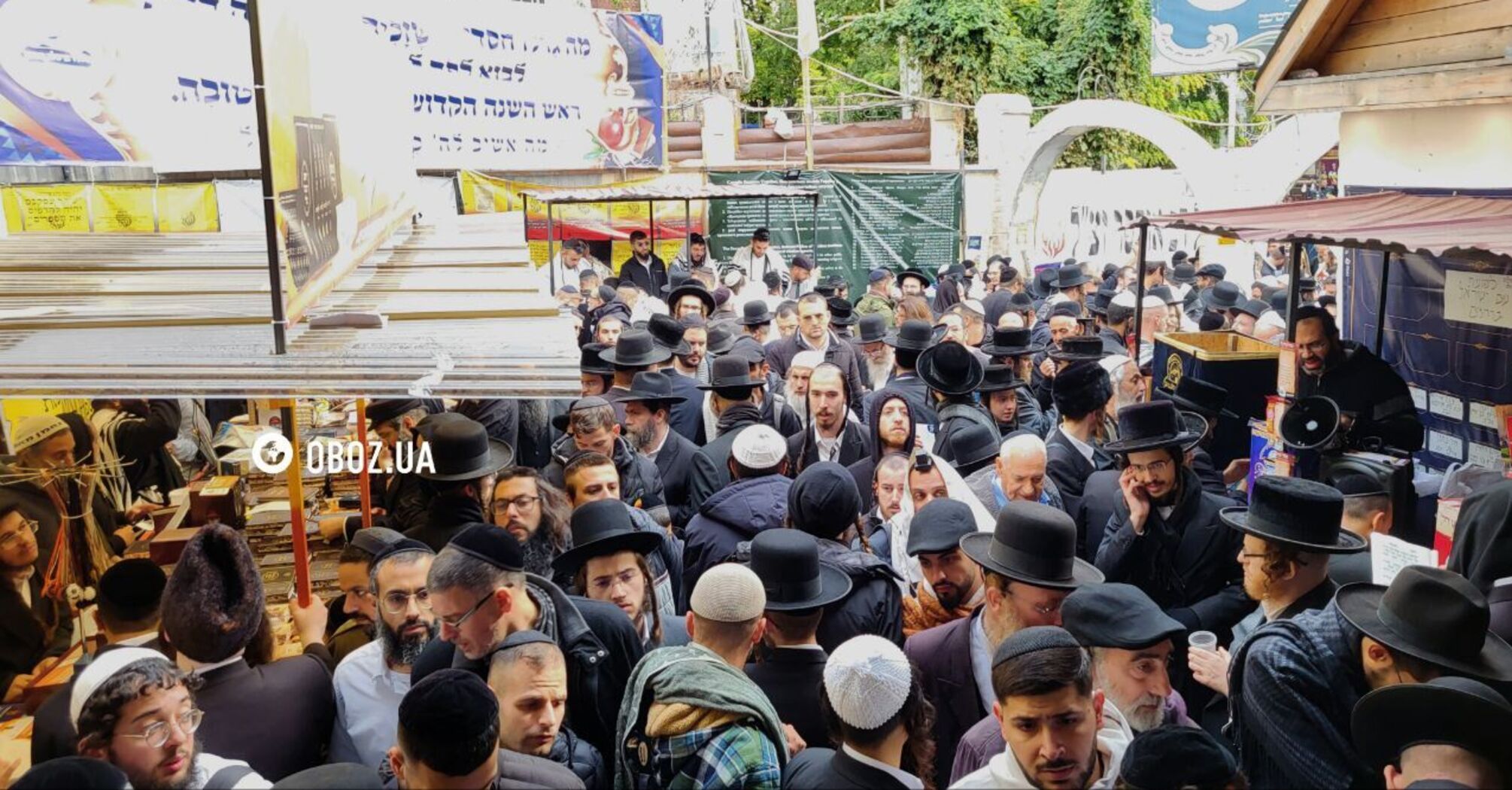 Thousands of people gathered at the grave of Rabbi Nachman: Hasidim in Uman are preparing for the first prayer. Photos and video