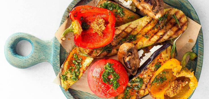 Baked vegetables with delicious sauce: an interesting option for the whole family