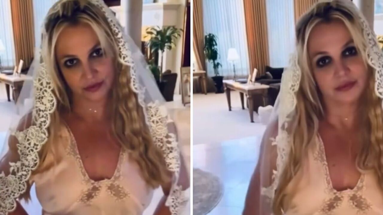 Britney Spears said she married herself and showed a "wedding" image. Video