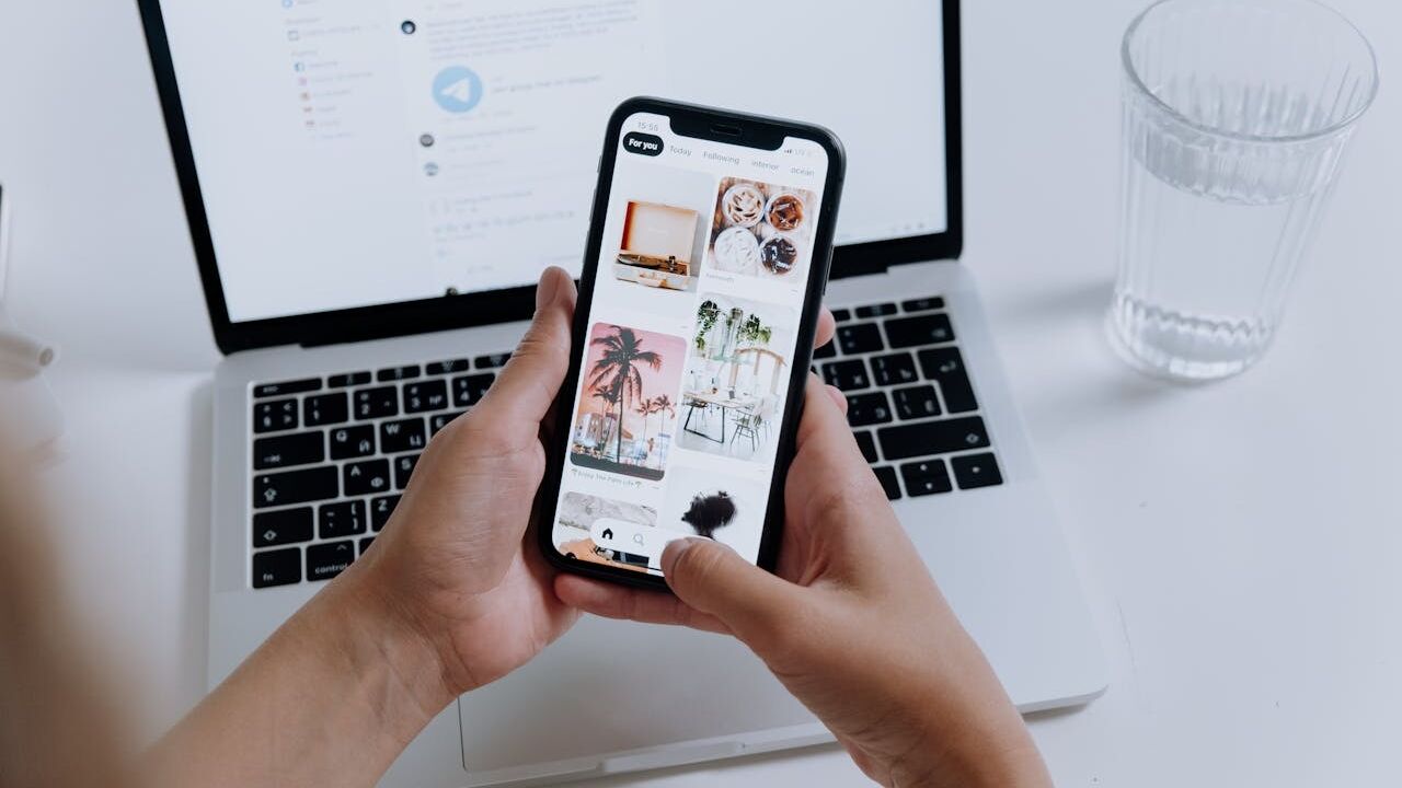 Apple may be preparing an absolute novelty "iPhone 17 Air": what is already known