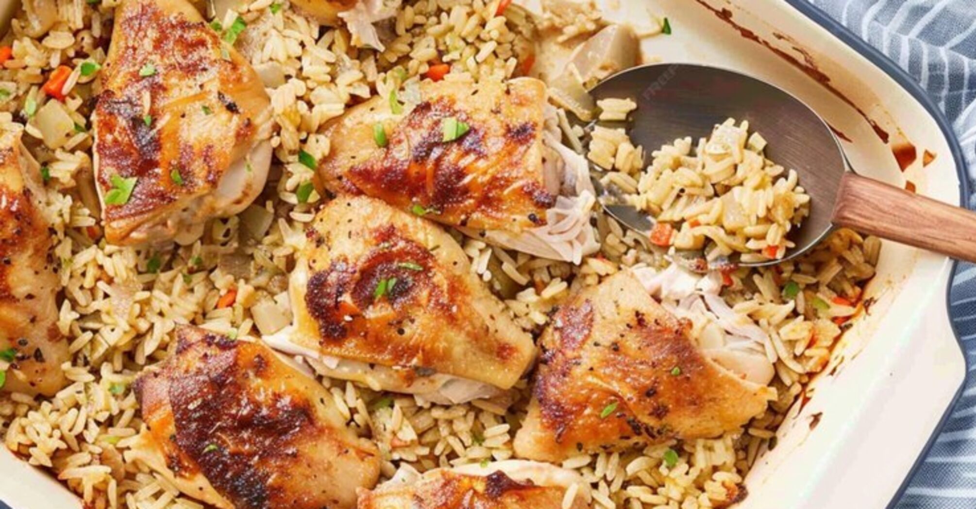 Easier than pilaf: how to cook delicious rice with chicken in the oven for lunch