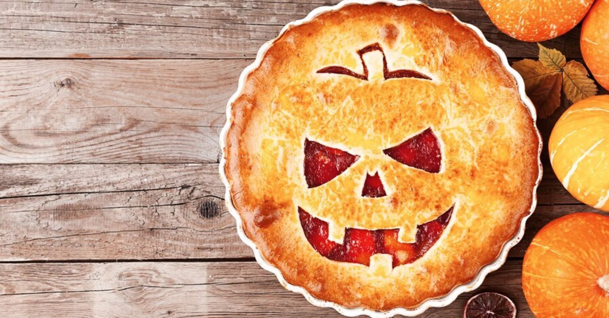 What an interesting dessert to make for Halloween: a recipe for a 'spooky' pie