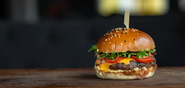 How to eat hamburgers: the right way