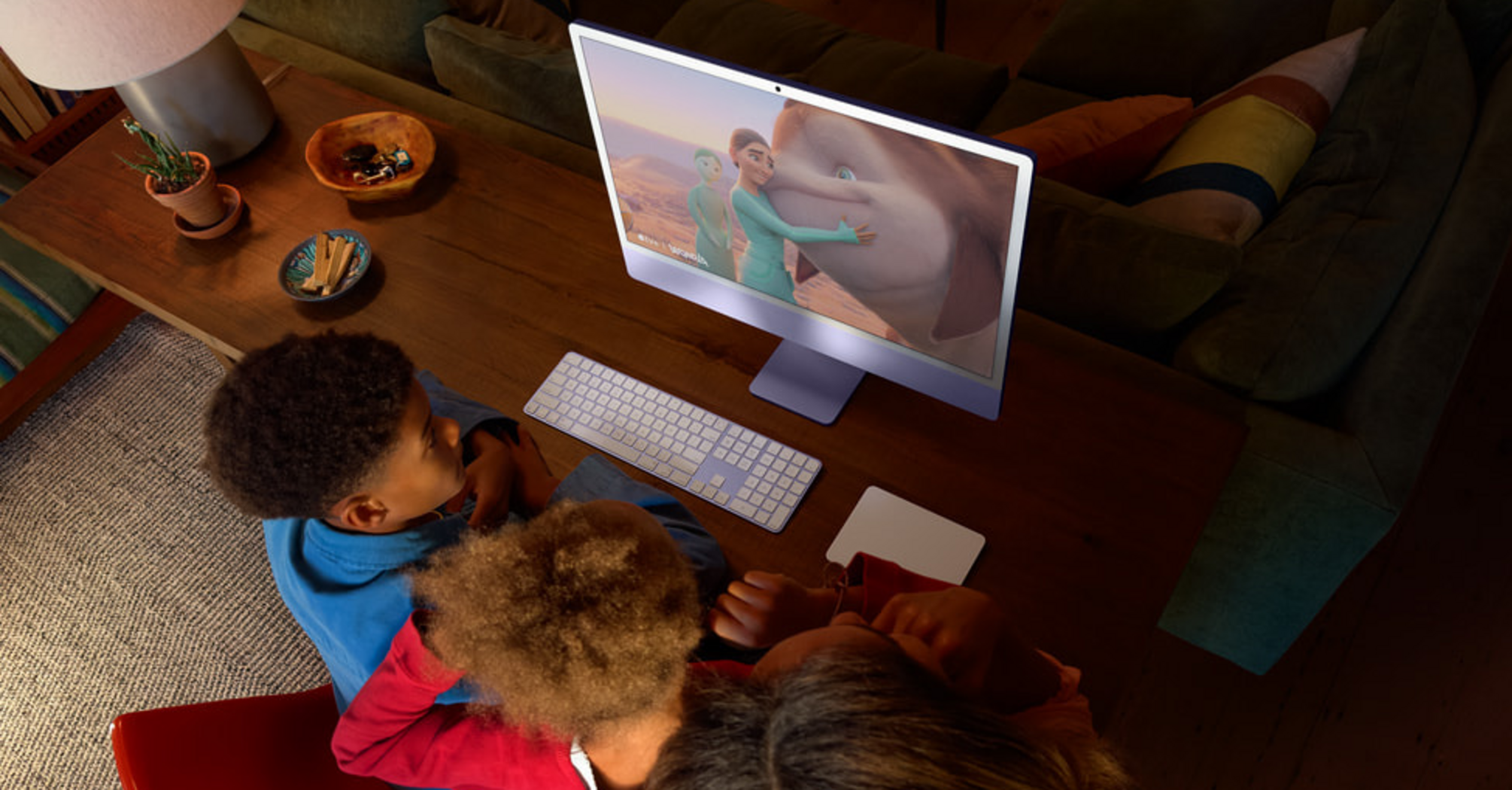 More performance and a 12-megapixel camera: Apple has released a new iMac in bright colors