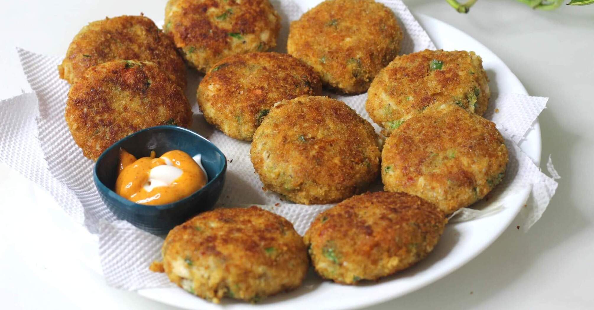 What to add to minced meat for cutlets to make them juicy: just one ingredient