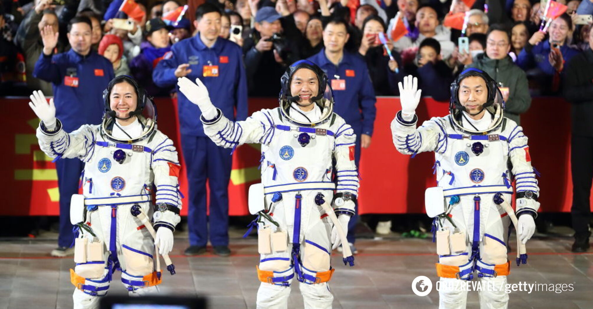 Chiny wystrzeliły statek kosmiczny Shenzhou-19 na orbitę: astronauci pozostaną w kosmosie przez 6 miesięcy i przeprowadzą 86 eksperymentów. Wideo