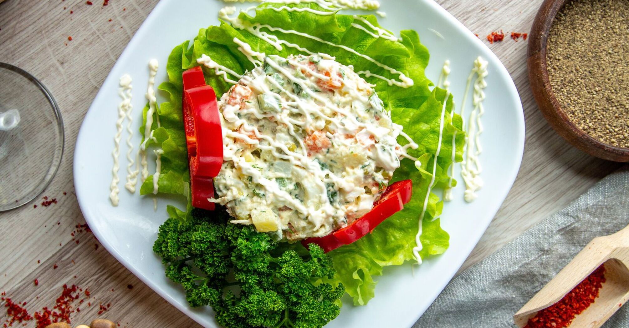 Festive salad with mushrooms, chicken and corn: how to prepare a delicious dish