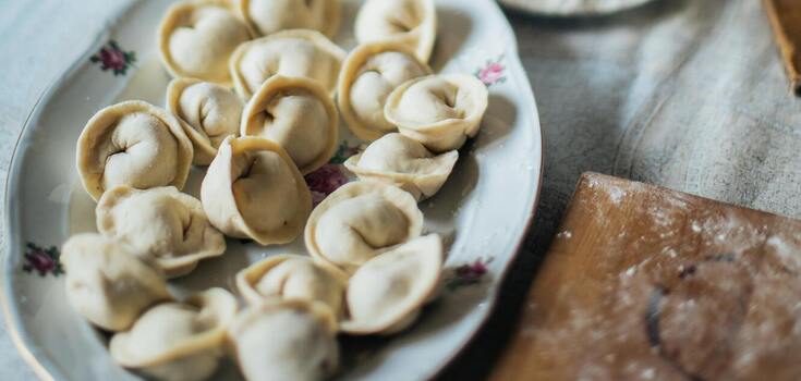 Lazy dumplings: how to cook without kneading the dough