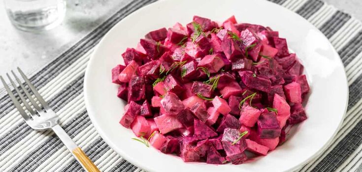 Delicious beetroot salad, with boiled eggs and cheese: easy to prepare