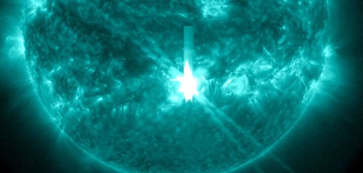 Sun unleashes the most powerful flare since 2017 that is heading towards Earth. Photos and videos