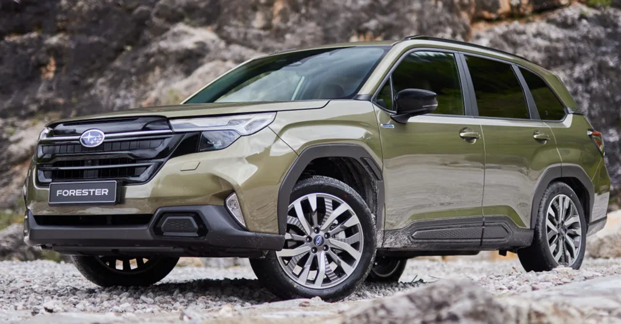 The new Subaru Forester is designed for absolute off-road: how the hybrid was modernized