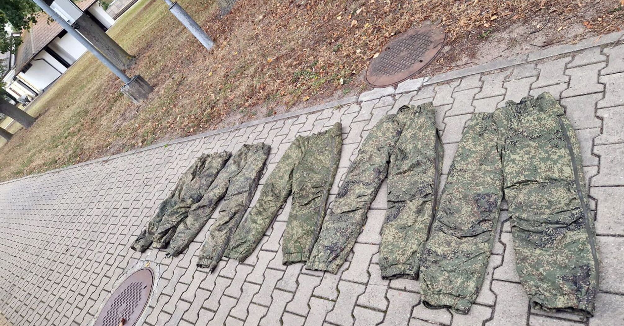 Lithuanian customs officers found military items on the Kaliningrad-Moscow train. Photo