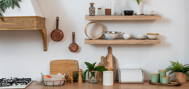 Prawie każde mieszkanie to ma: czego nie należy przechowywać na blacie kuchennym