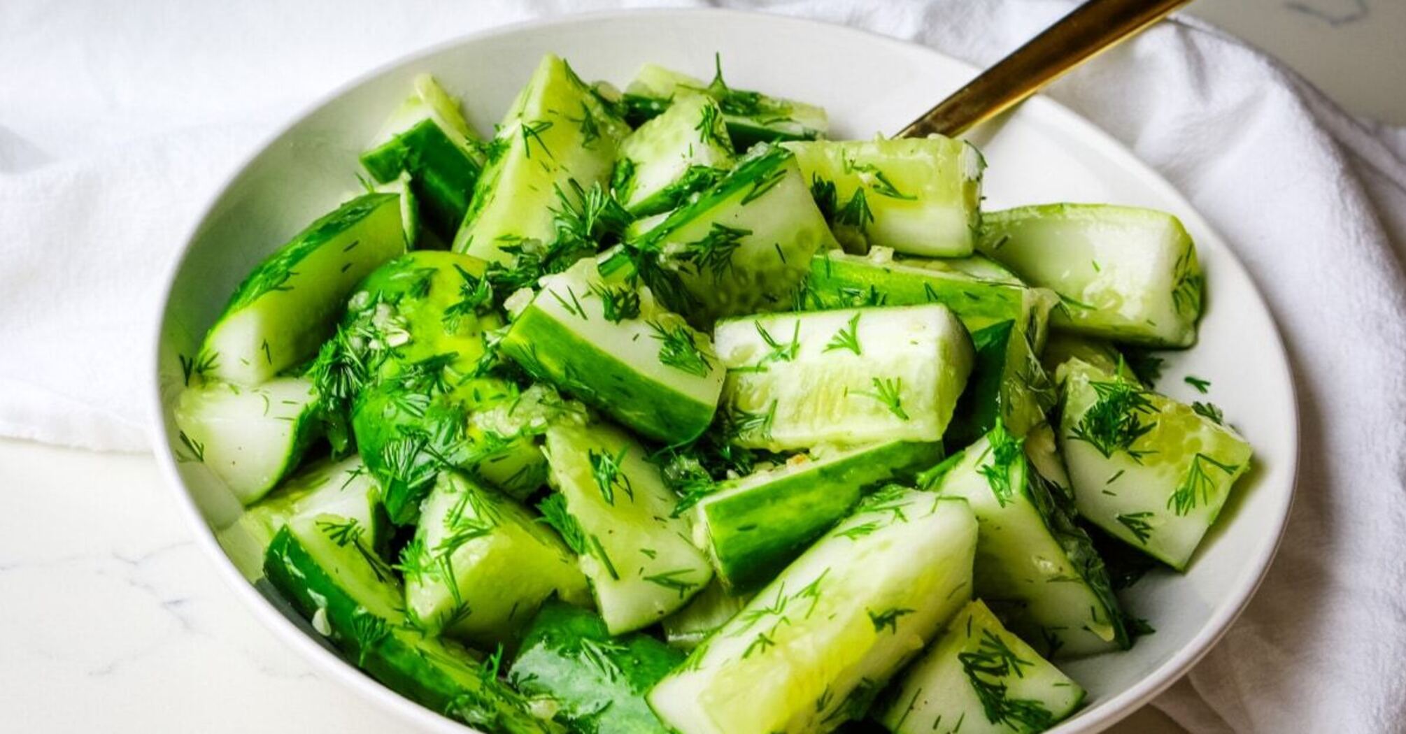 Pickled cucumbers in 5 minutes: how to prepare a delicious and spicy appetizer in a bag